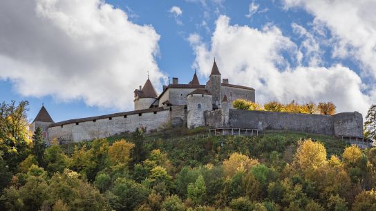 Das Schloss Gruyères: Beeindruckende Festung und Heimat des berühmten Käses.